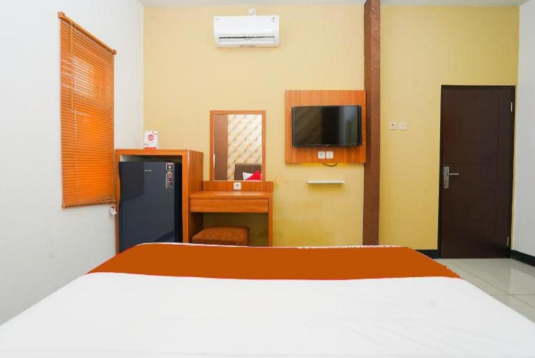 Merr 57 Surabaya Exterior foto